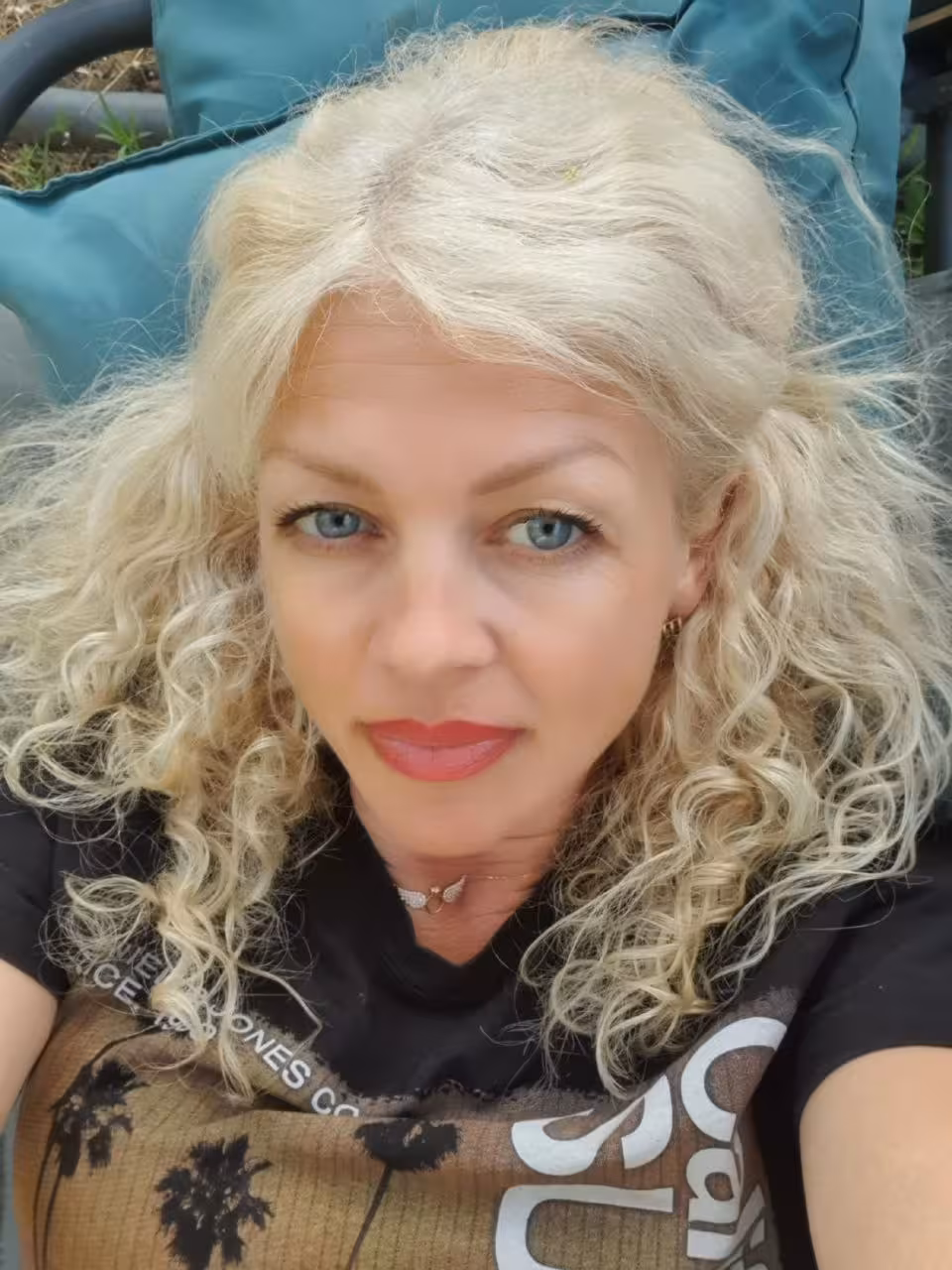 Open Woman's Profile