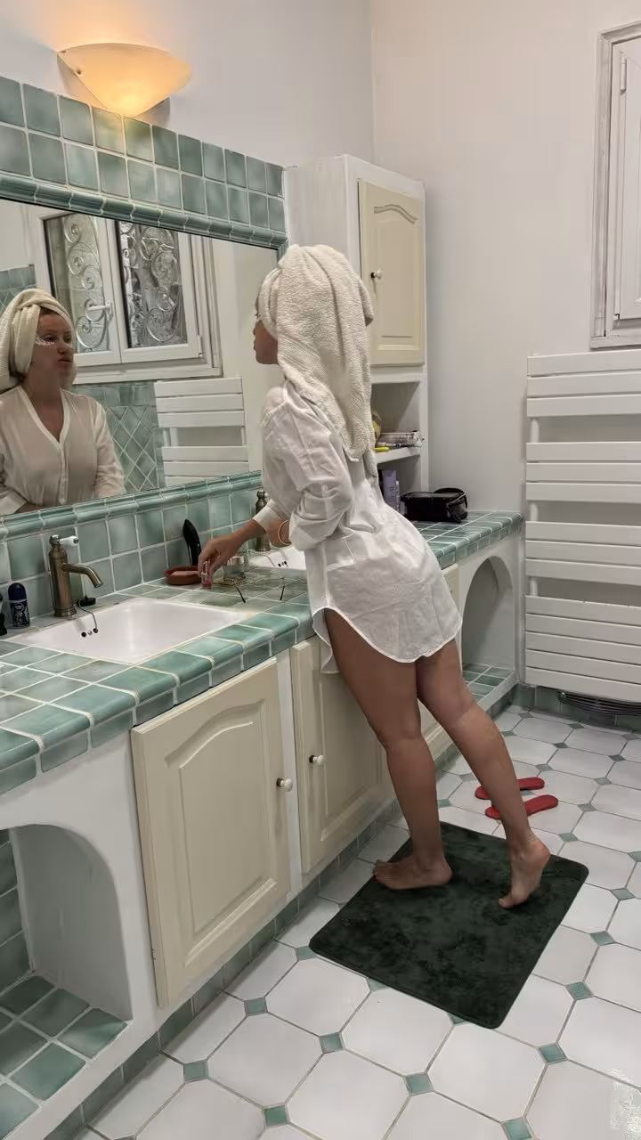 Open Woman's Profile