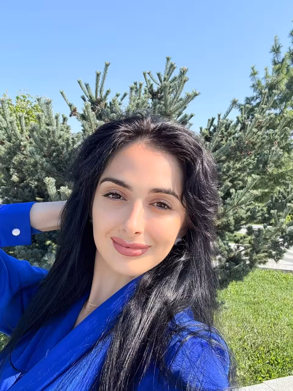 Open Woman's Profile