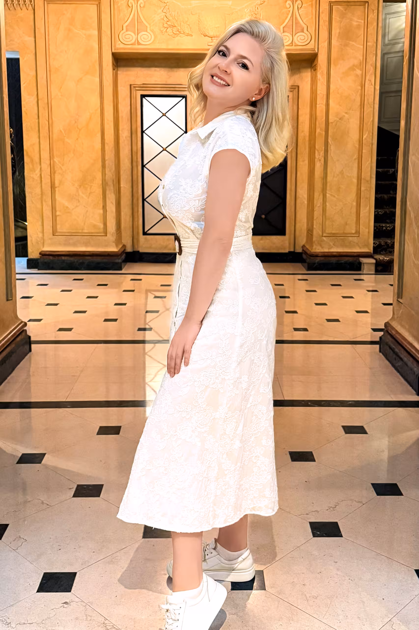 Visit Lady's Profile