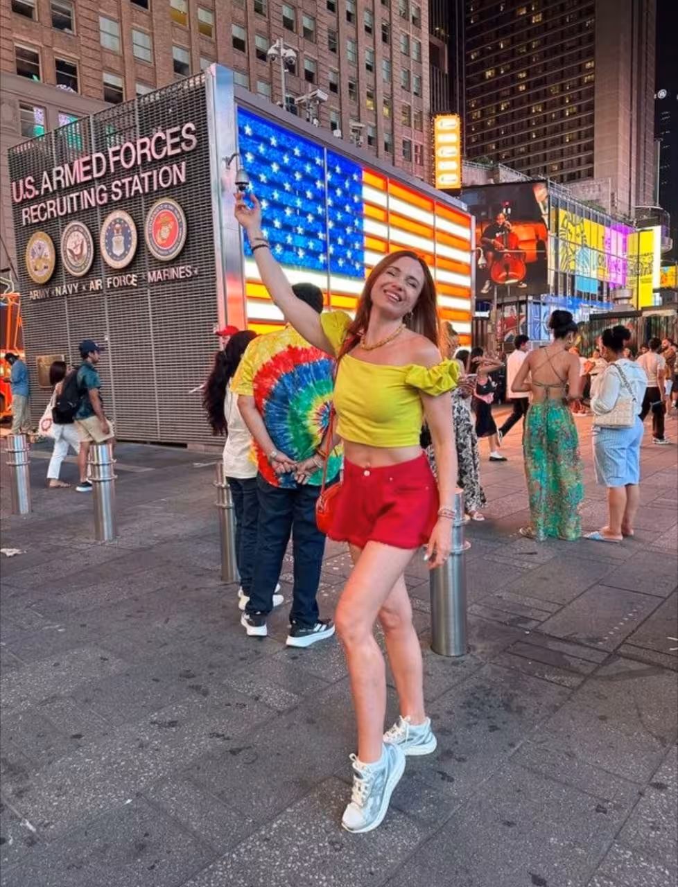 See Lady's Profile