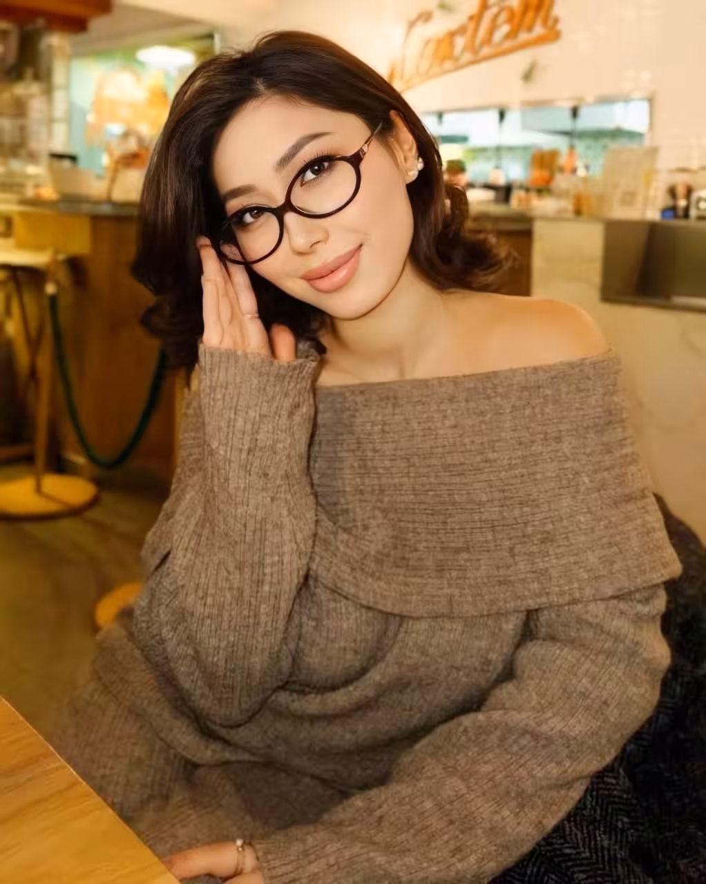 Discover Her Profile