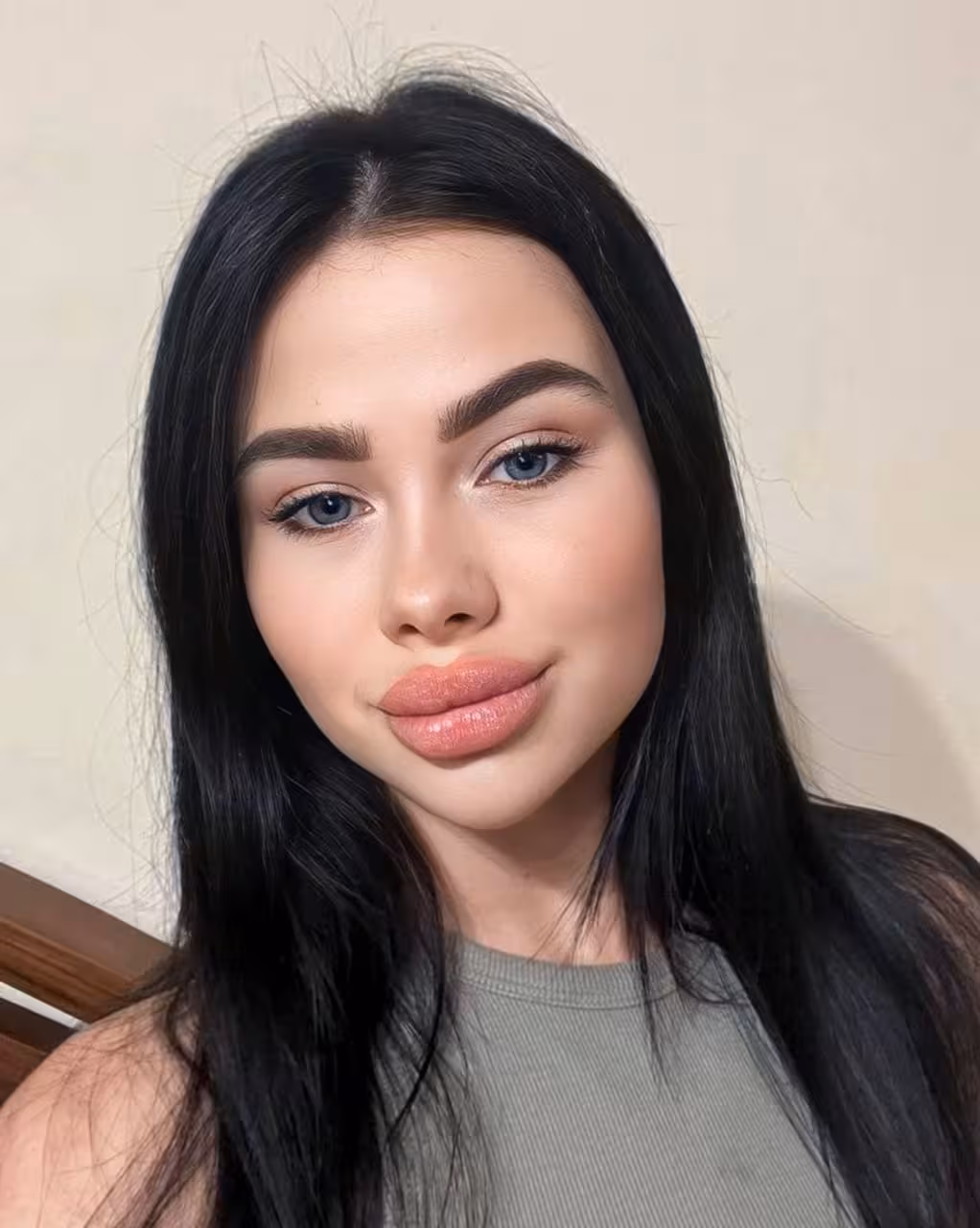 See Lady's Profile
