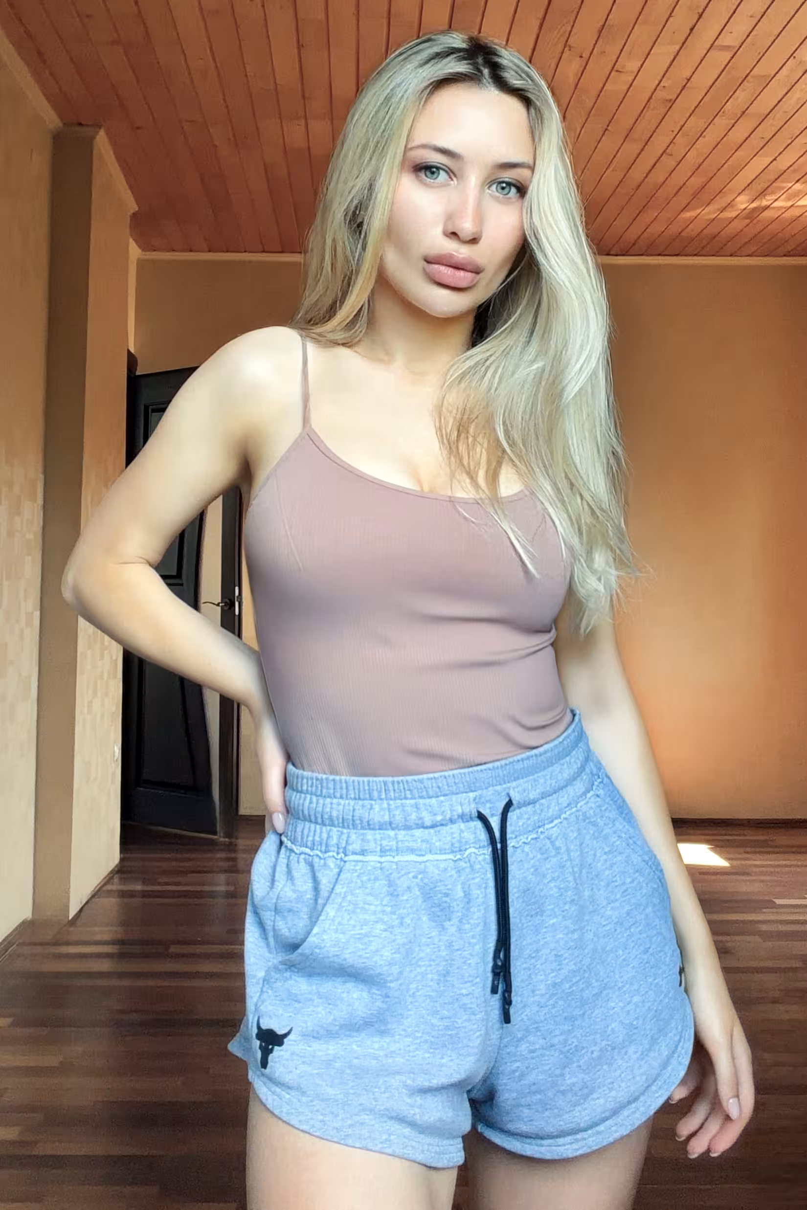 Visit Lady's Profile
