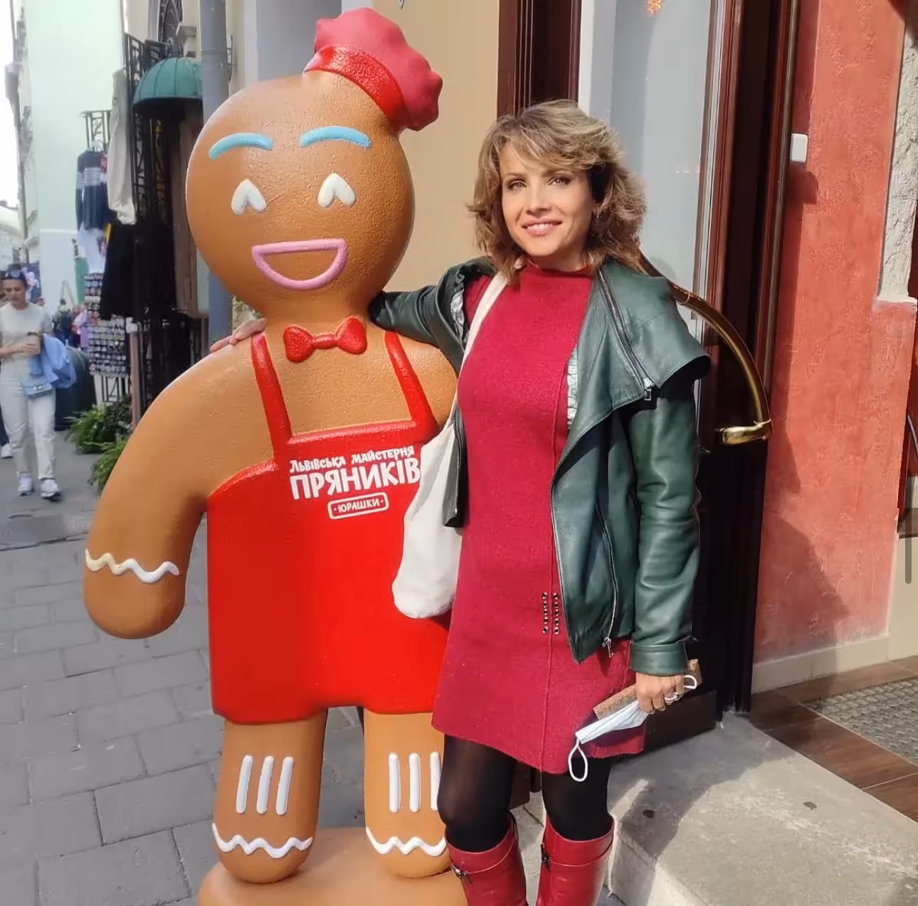 Visit Lady's Profile