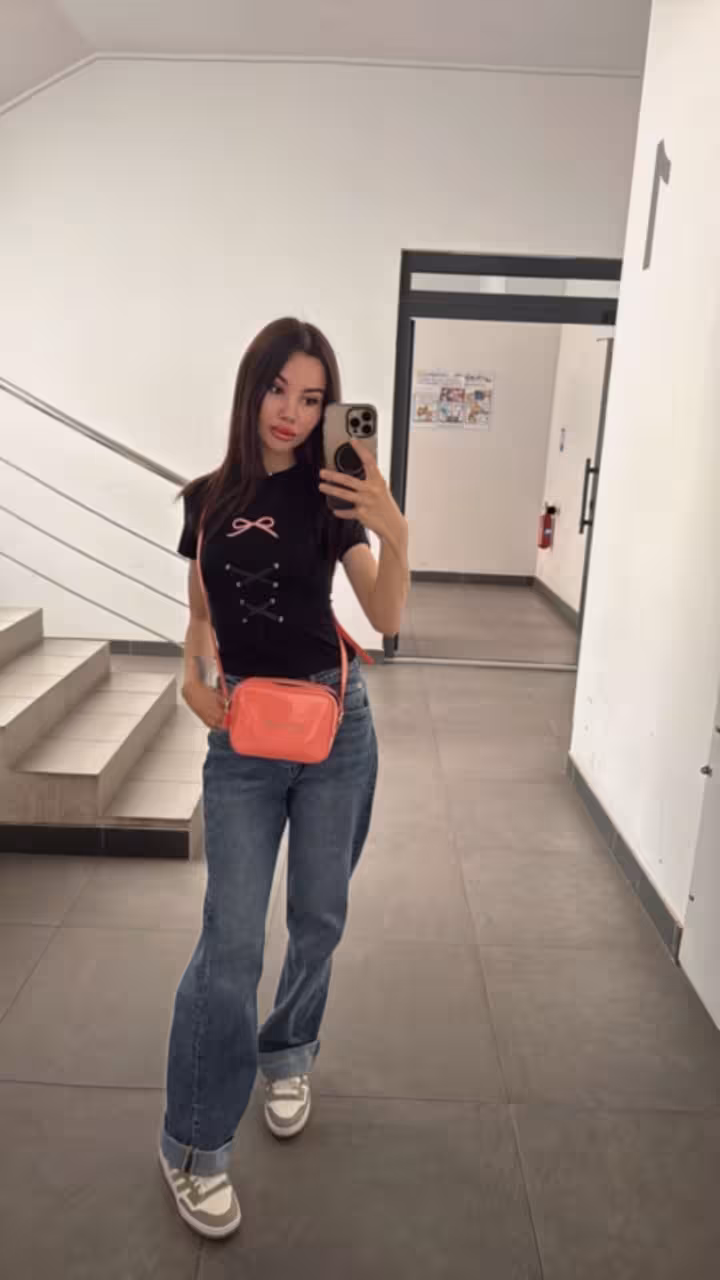 Open Woman's Profile