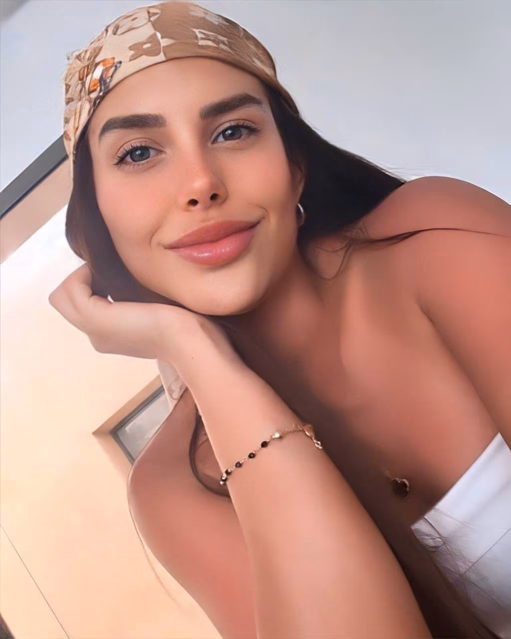Discover Her Profile