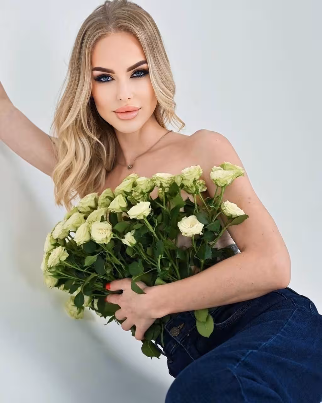 Tatiana 29 Kiev Ukraine a woman is looking for a man awomanislookingforaman-1002002044-11-7086241402725631667