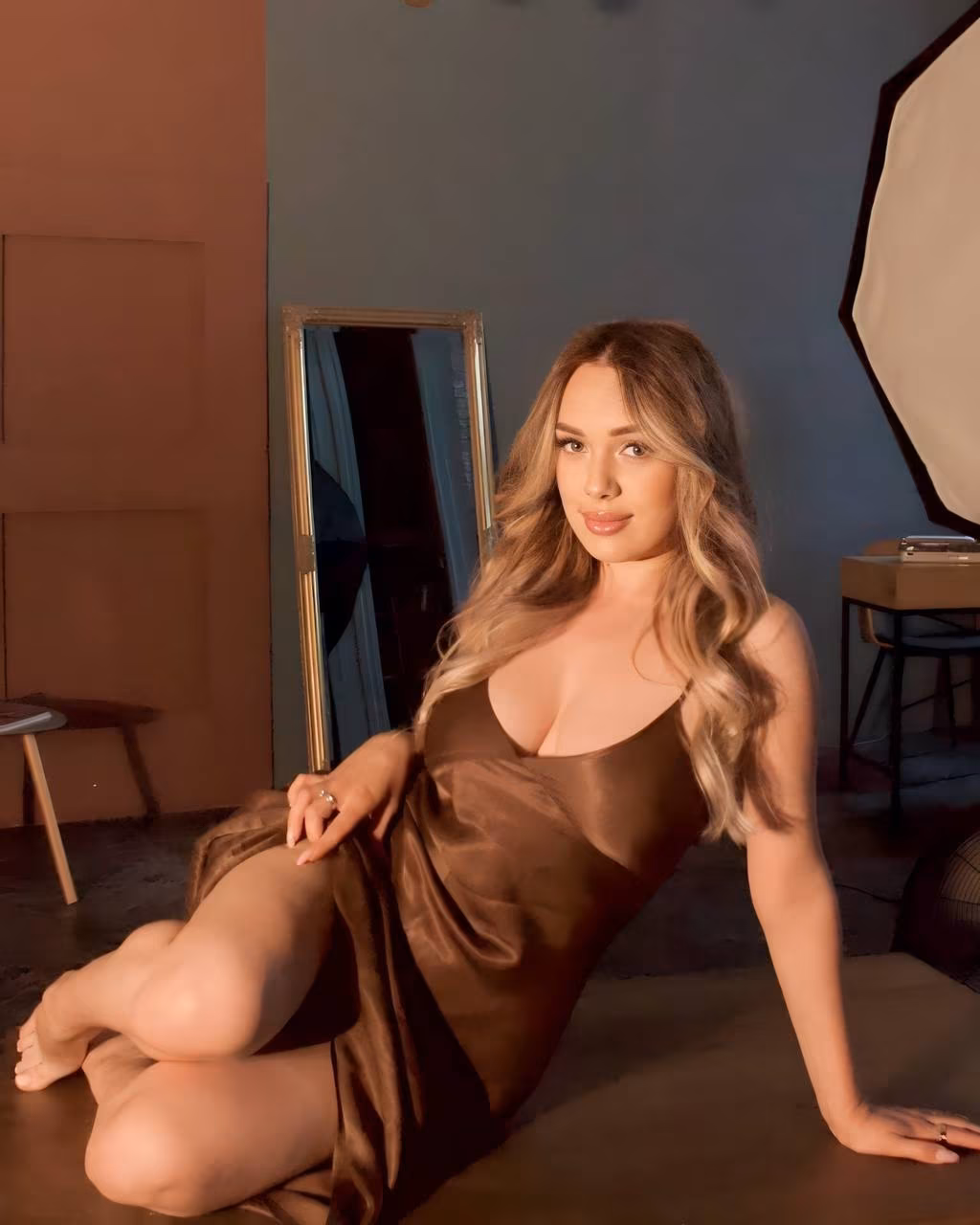 See Lady's Profile