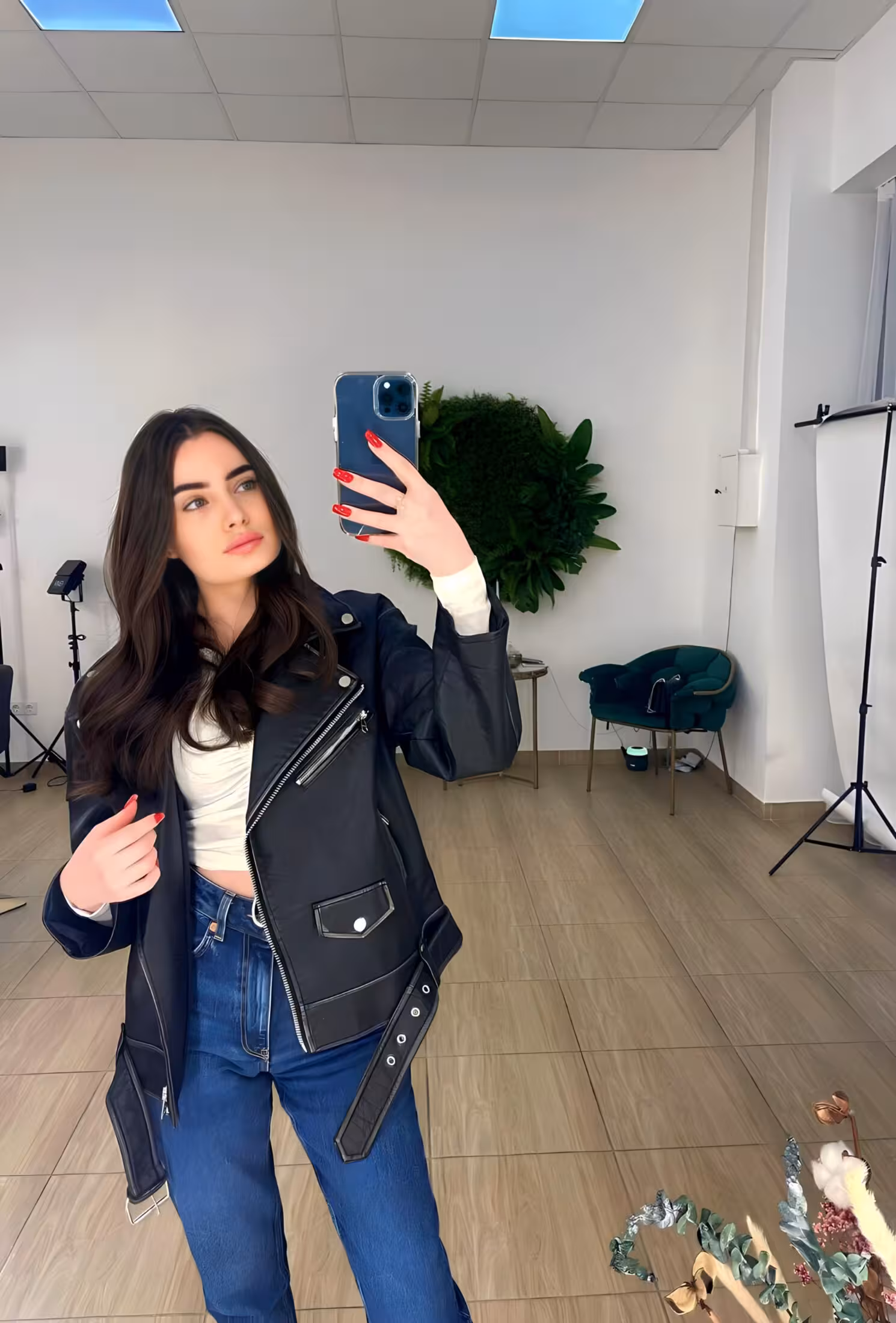 Visit Lady's Profile
