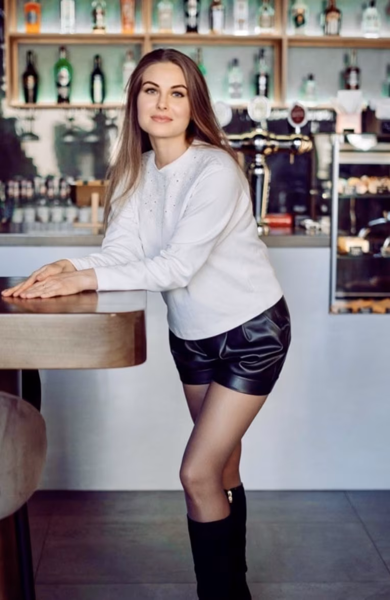 Visit Lady's Profile