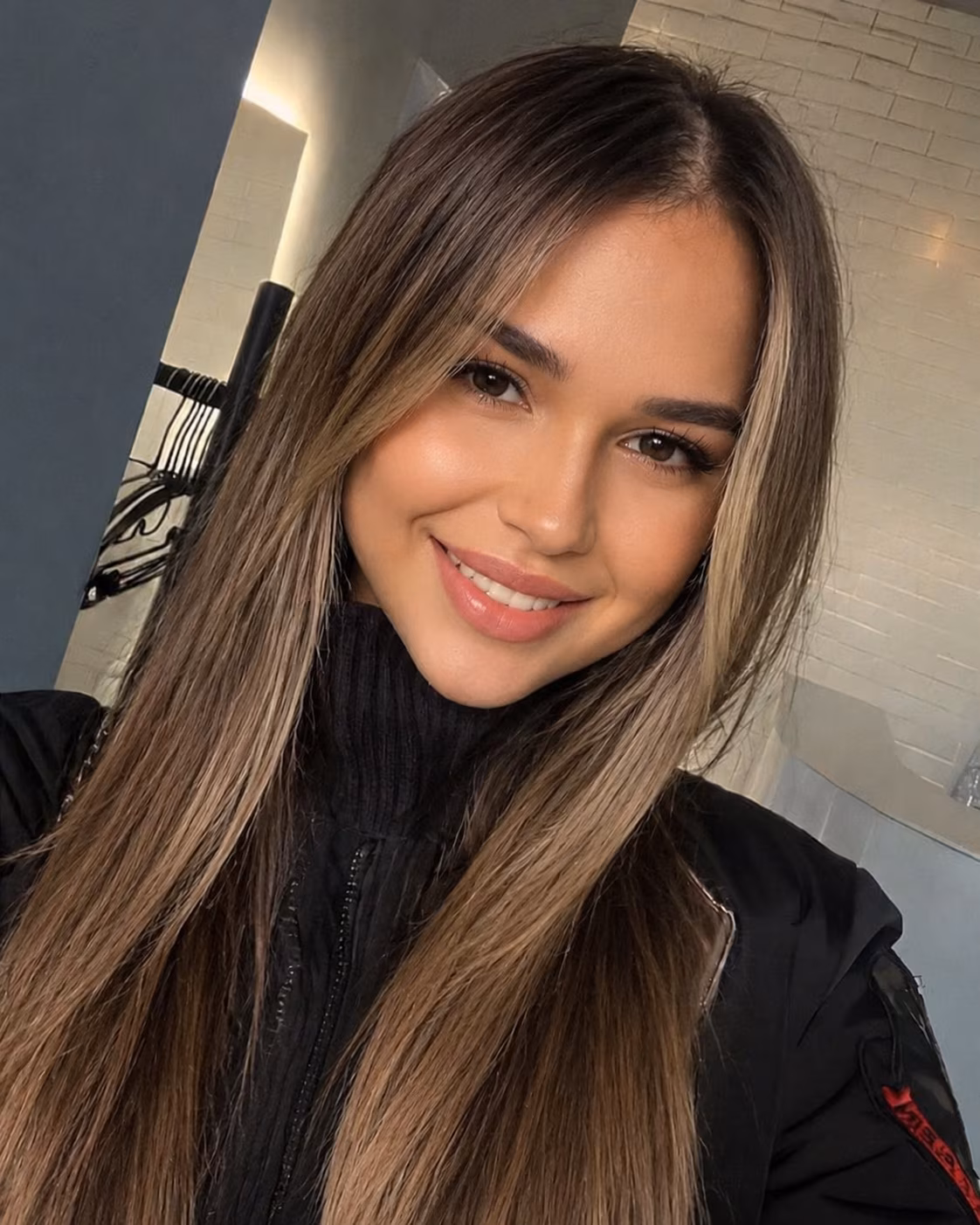 See Lady's Profile