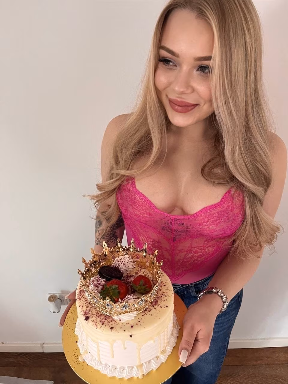 Discover Her Profile
