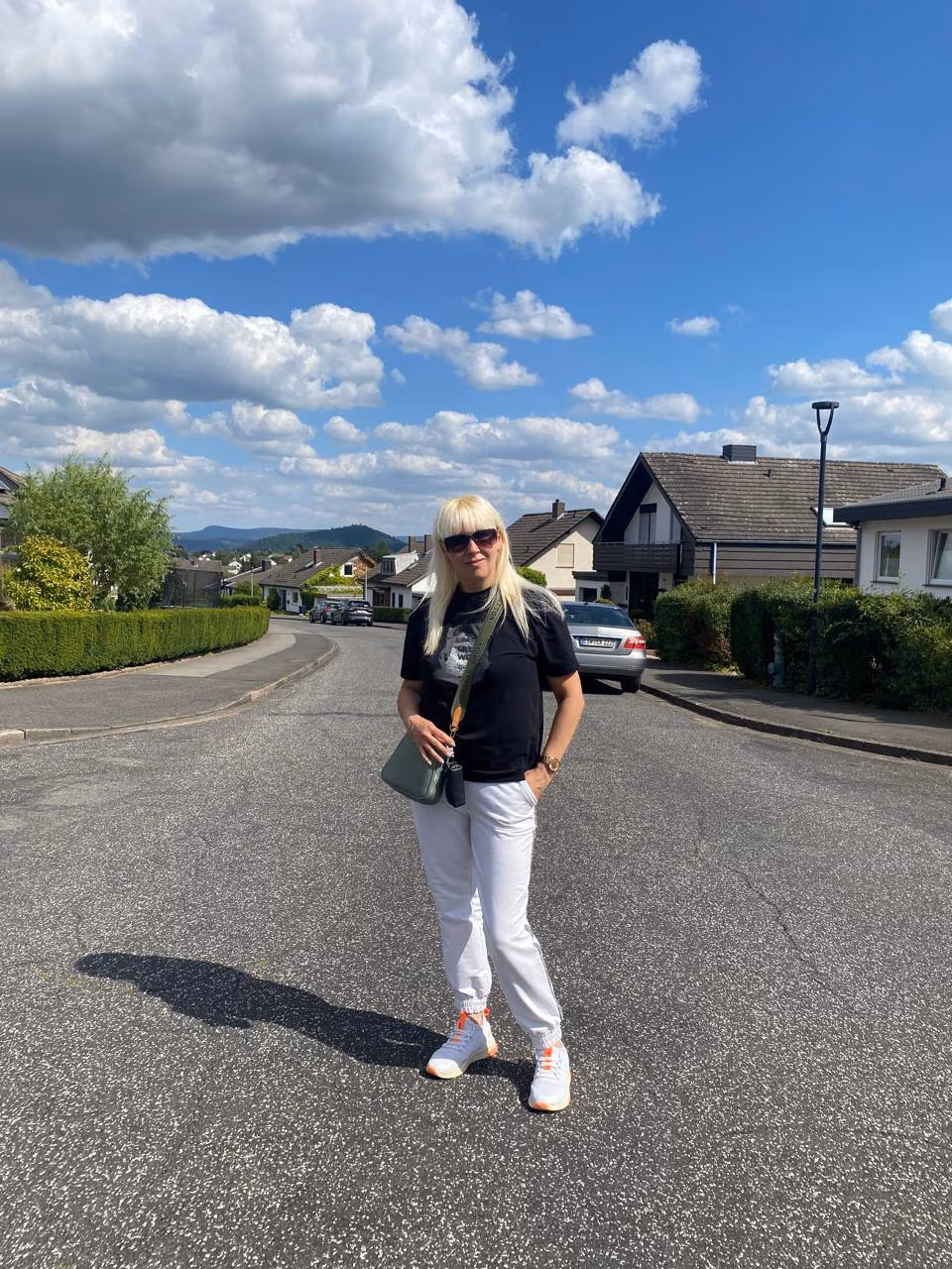 Visit Lady's Profile