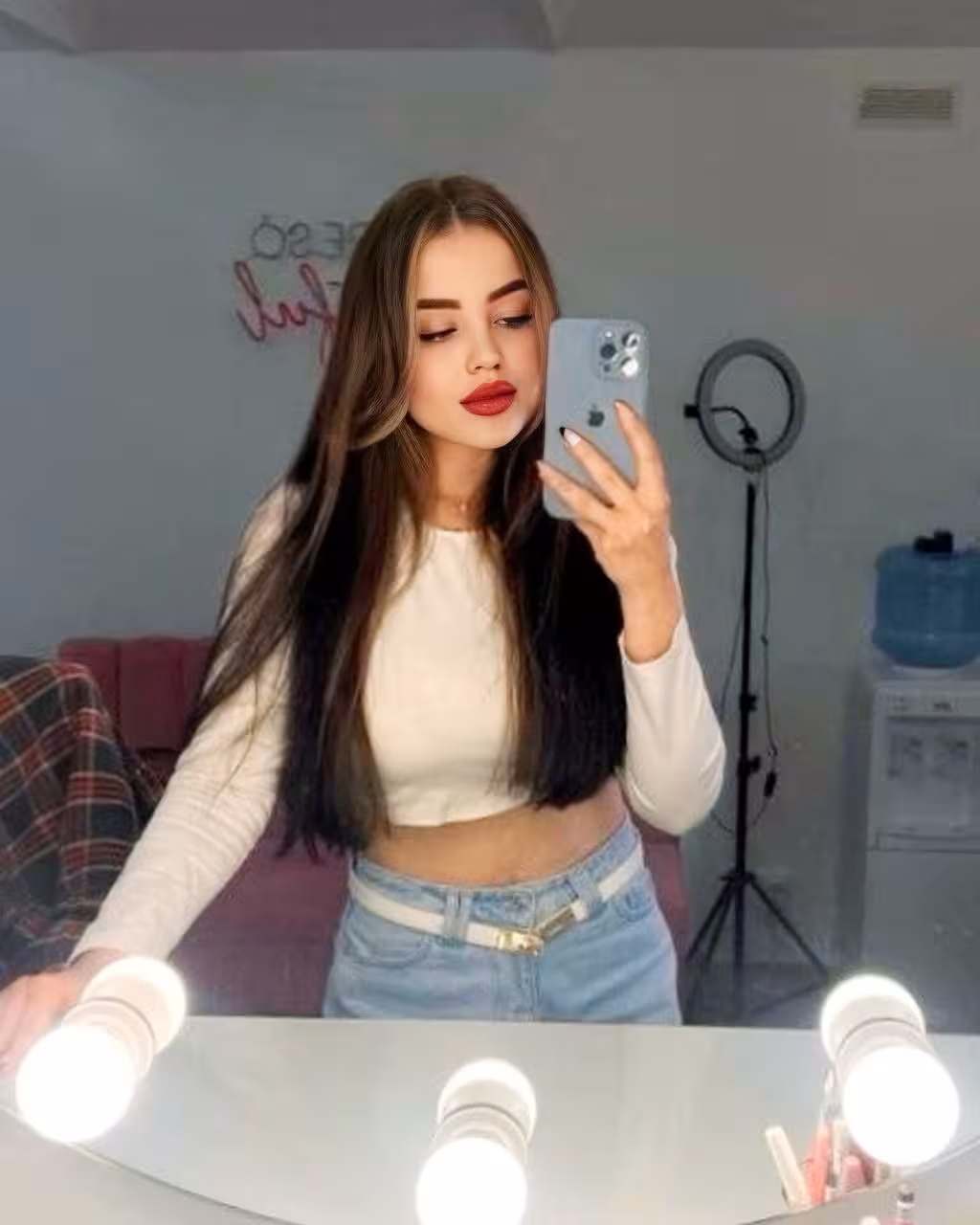 See Lady's Profile