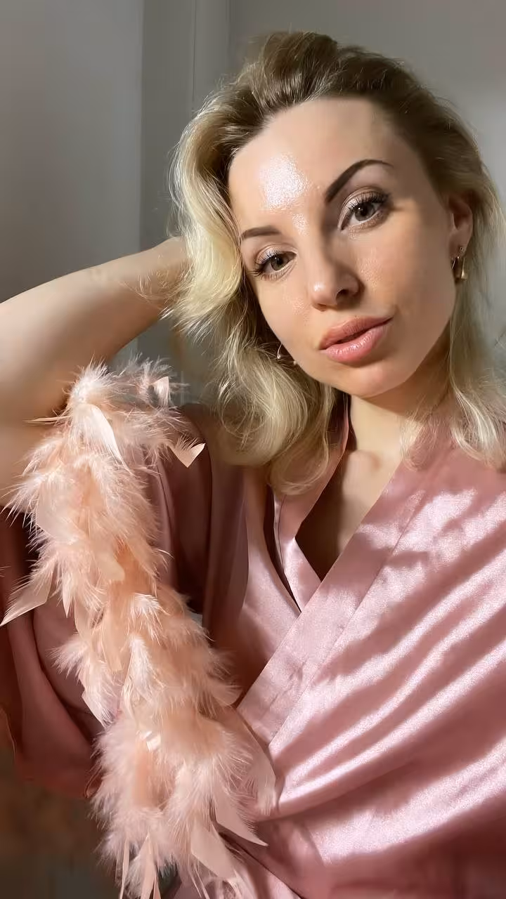 Visit Lady's Profile