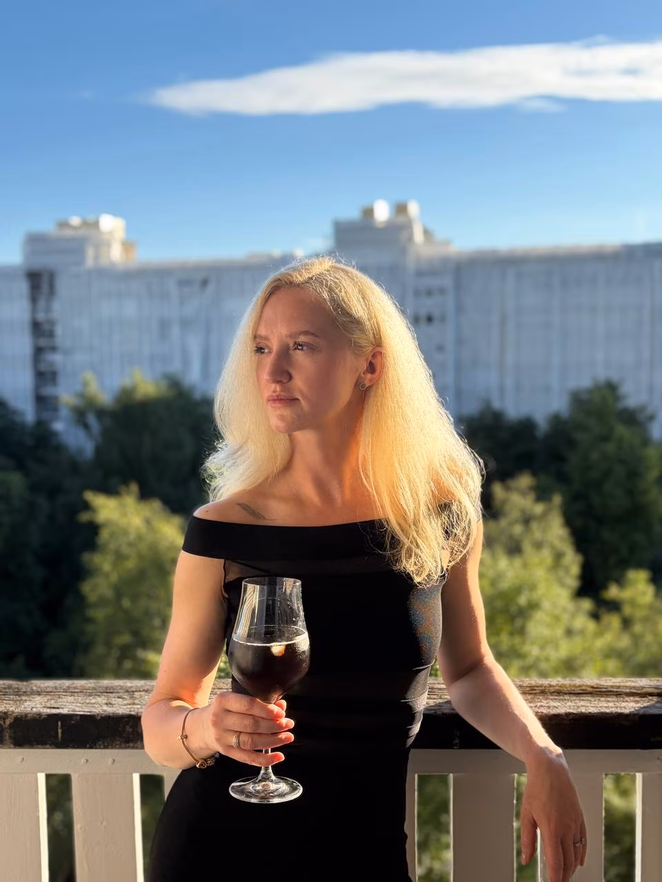Visit Lady's Profile