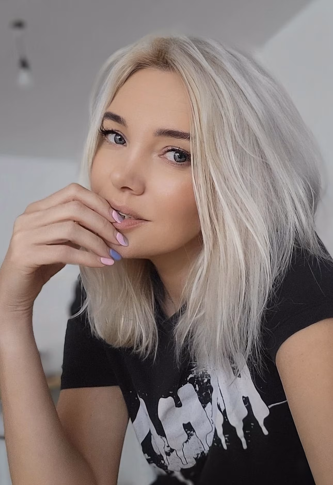 Open Woman's Profile