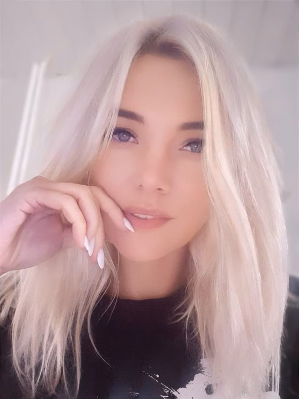 Visit Lady's Profile