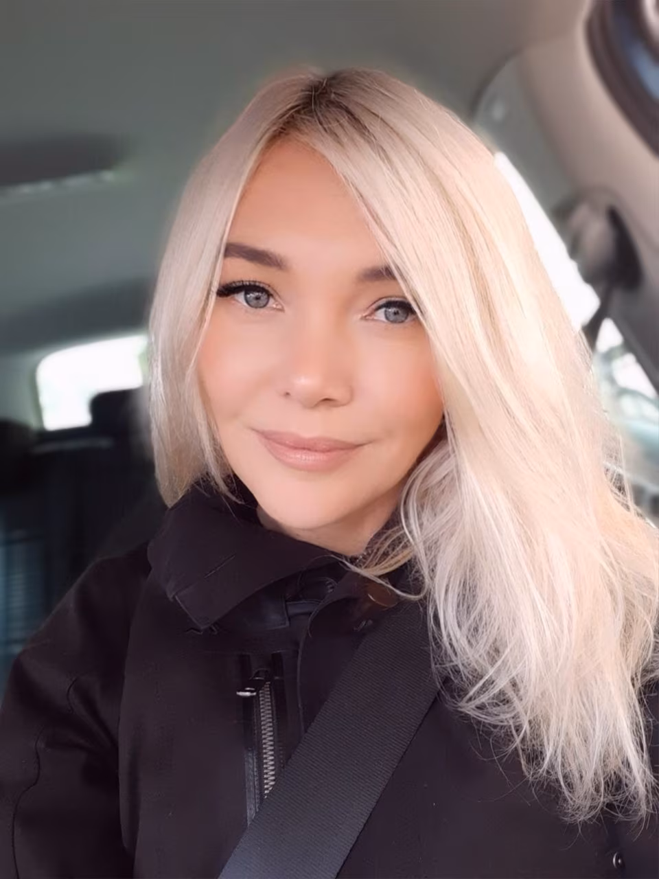 See Lady's Profile