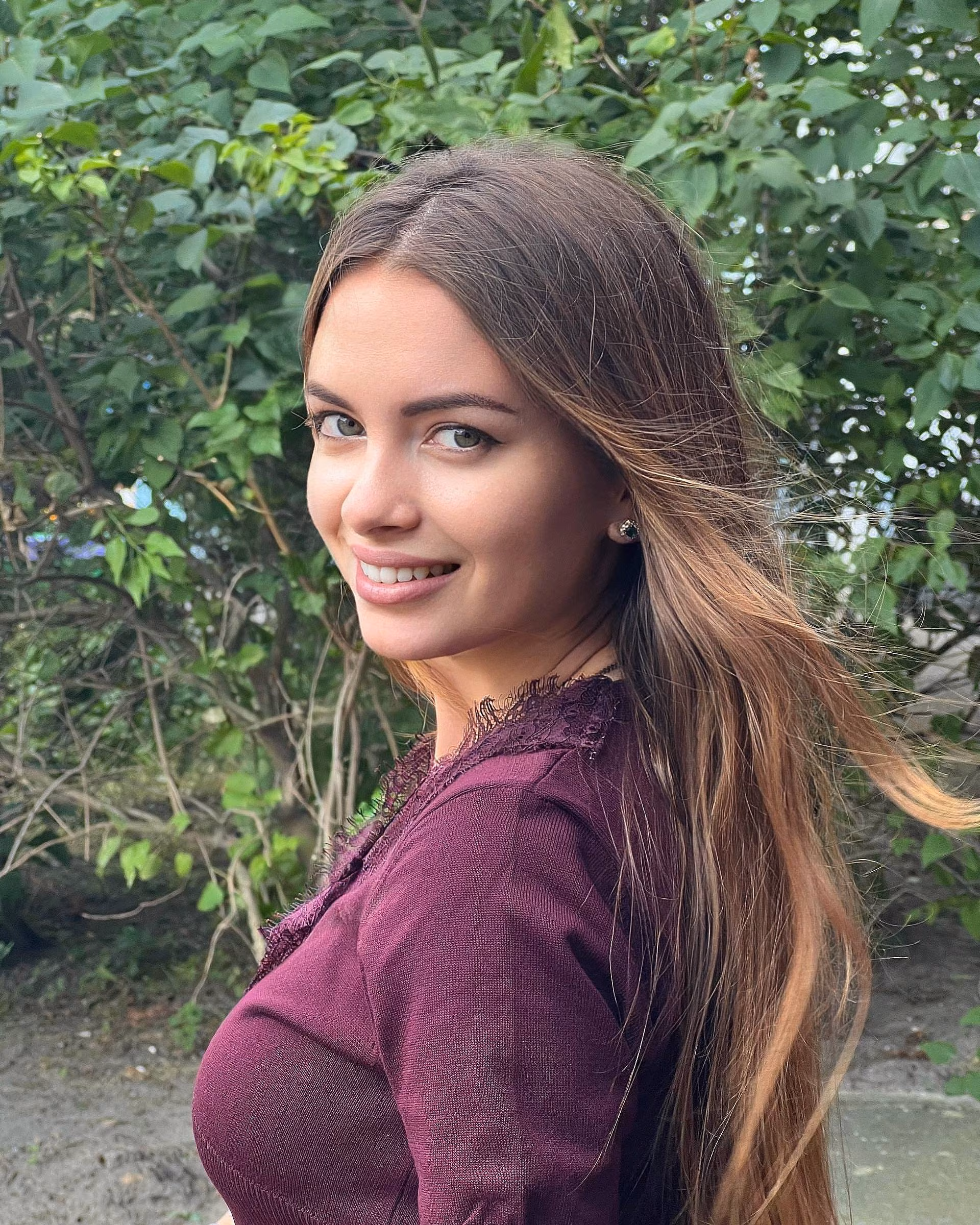 Visit Lady's Profile