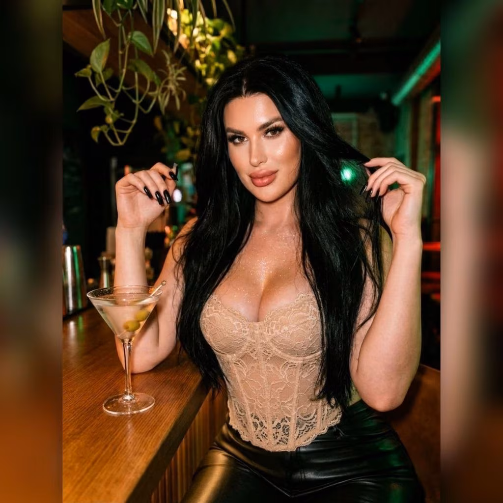 Discover Her Profile