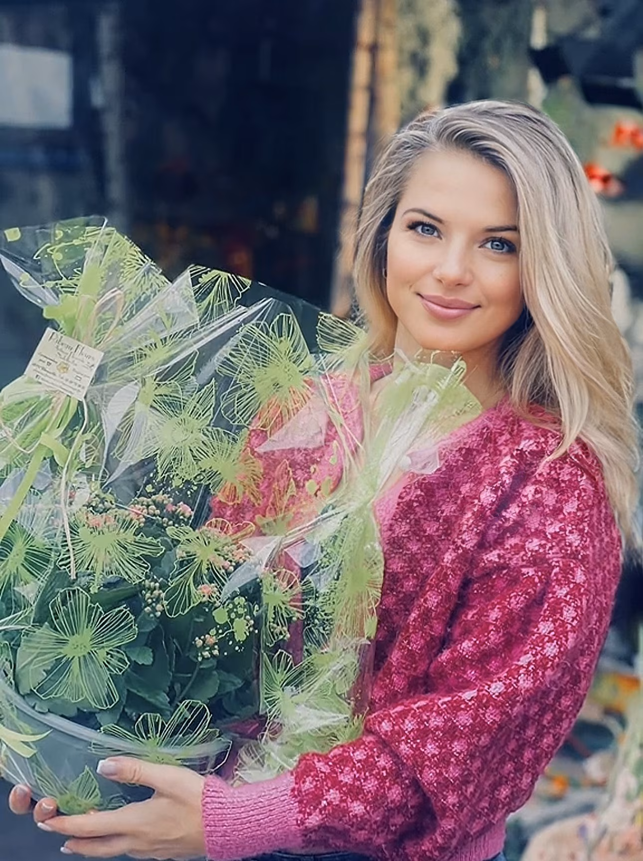 See Lady's Profile