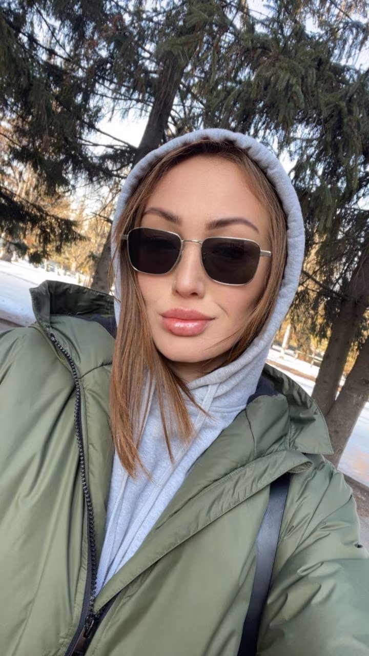 Profile woman