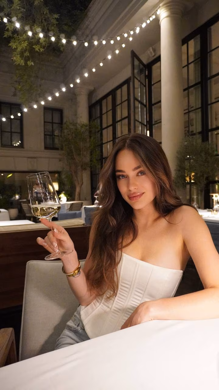 See Lady's Profile