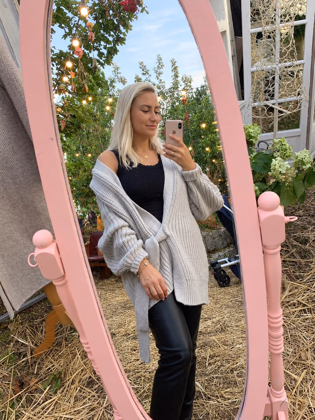 See Lady's Profile
