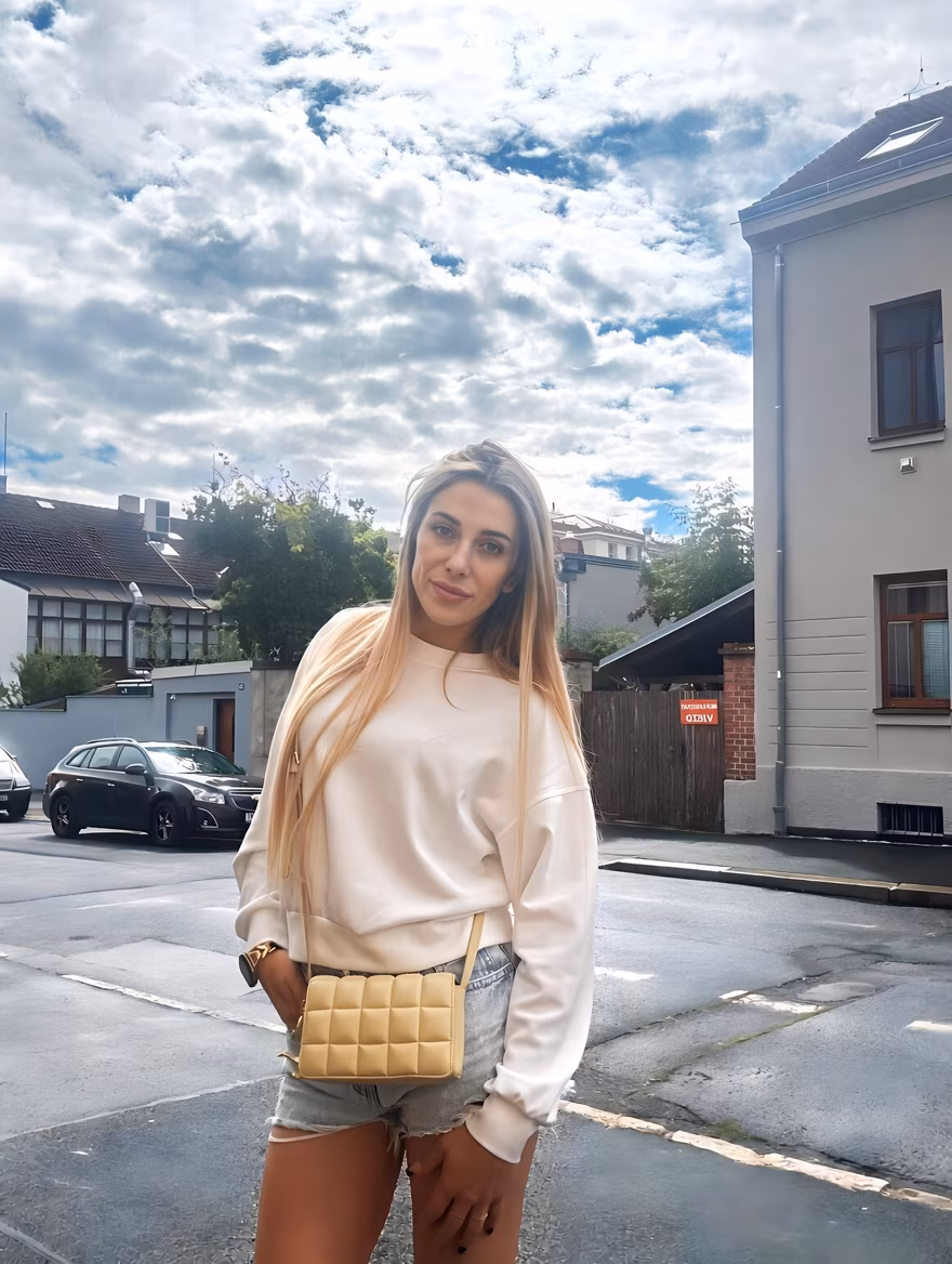 See Lady's Profile