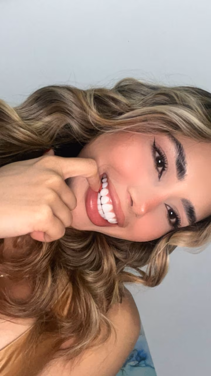 See Lady's Profile