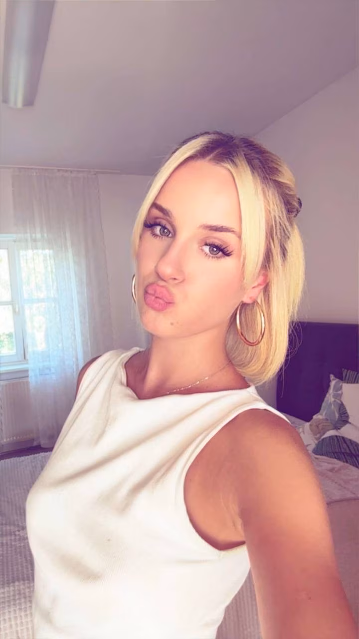 Discover Her Profile