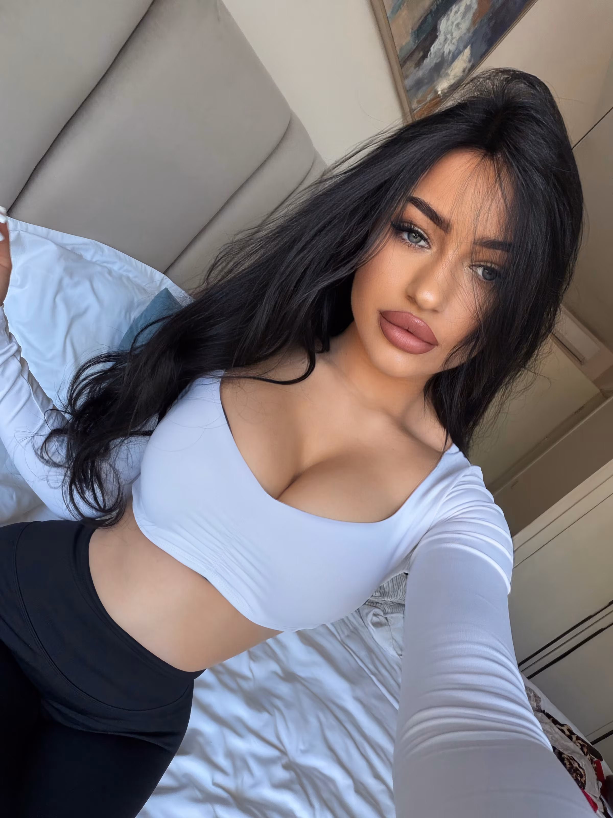 Discover Her Profile