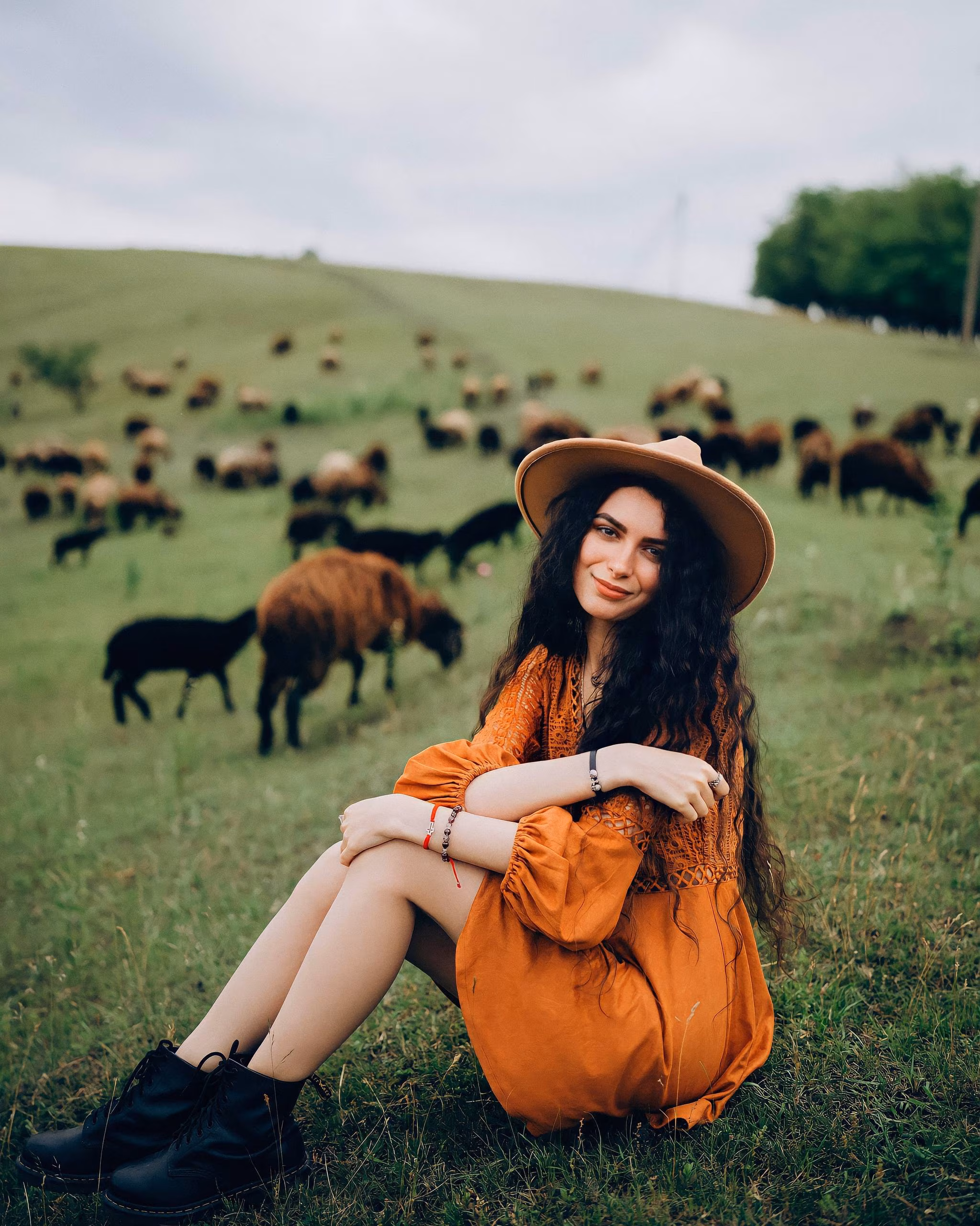 See Lady's Profile