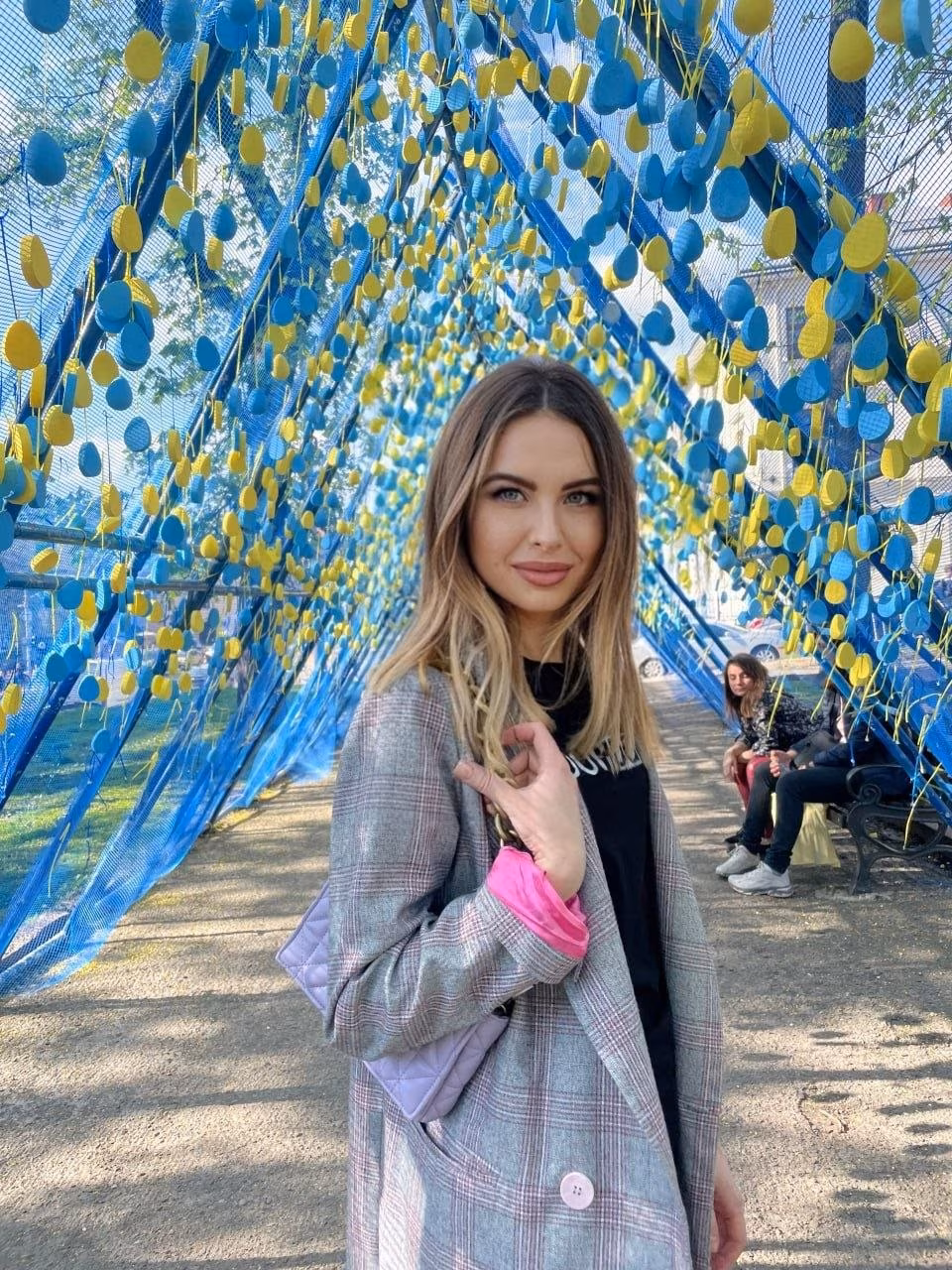 Visit Lady's Profile