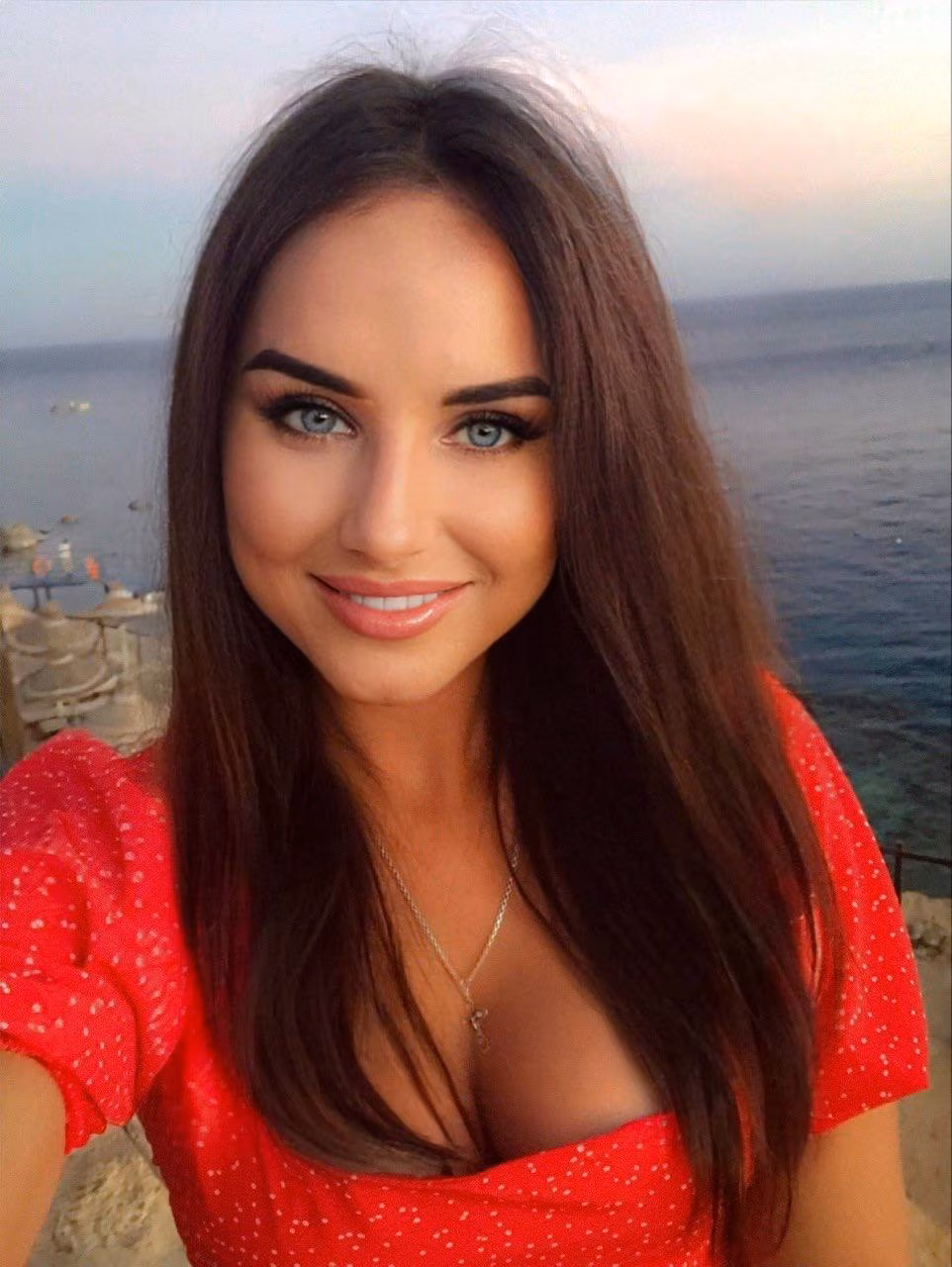 Oksana 31 Frankfurt am Main Germany beautiful lonely woman