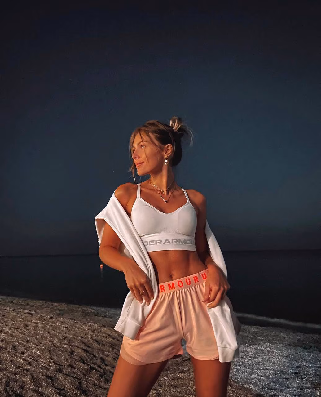 Open Woman's Profile