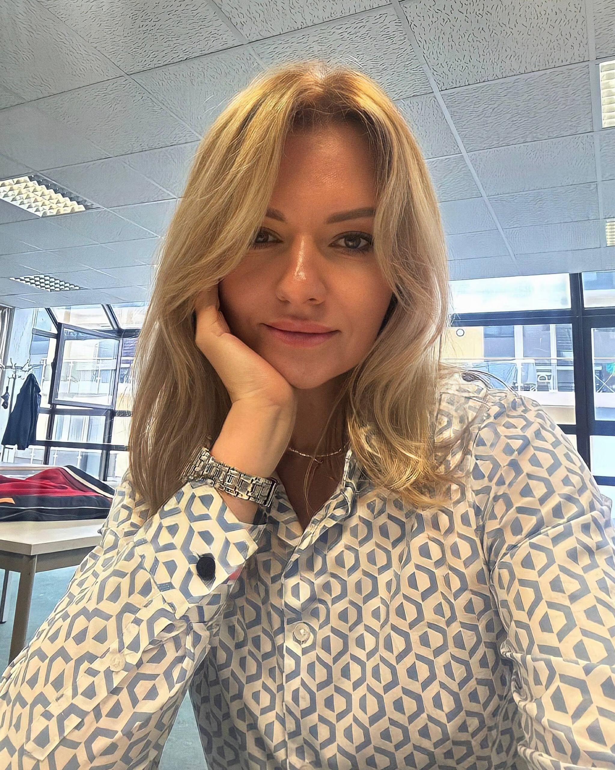 Anna 39 Düsseldorf Germany single lady for dating