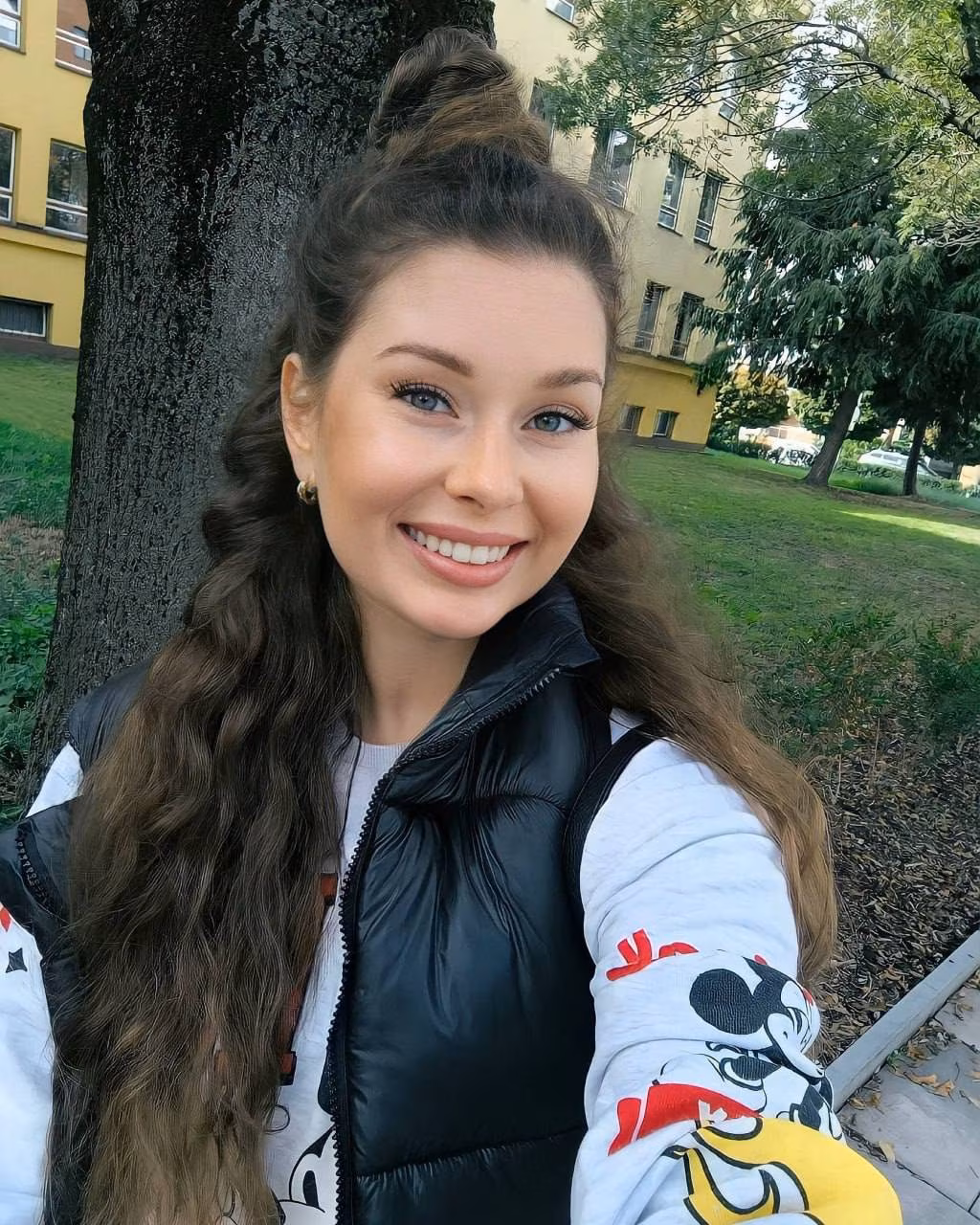 Visit Lady's Profile