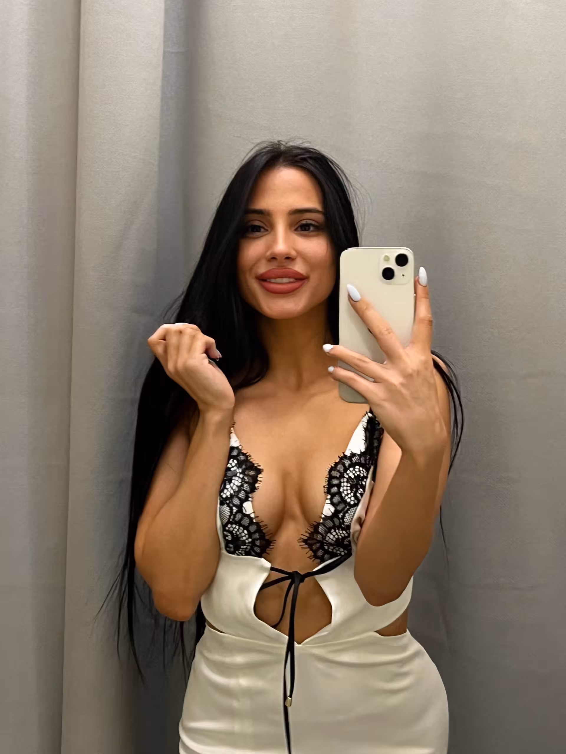 Visit Lady's Profile