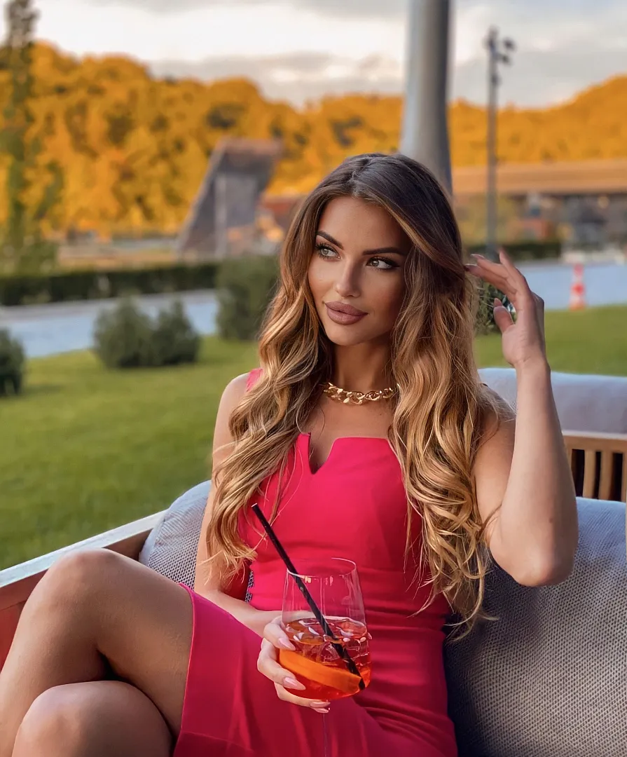 Anna russian dating trips