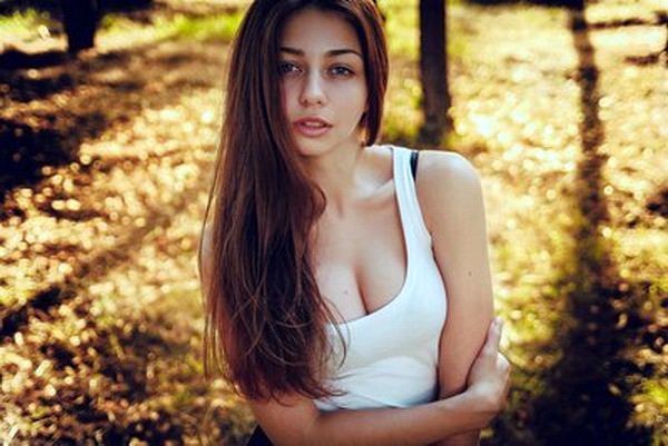 Hot Eastern European Women Looking for a Date | Elena’s Models