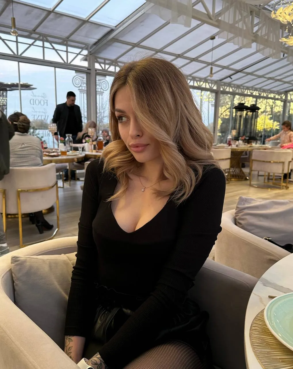 Anastasia rencontre femmes tunisiennes pour mariage