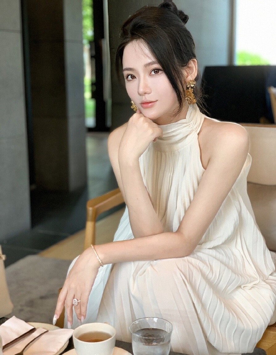 Yuanxiaoting22 find a bride in canada