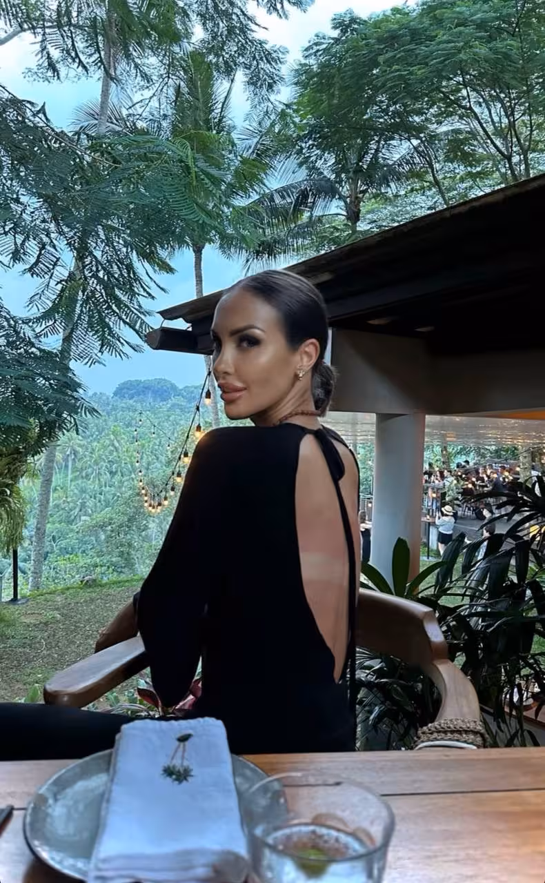 Oksana ukrainian women traditional clothing