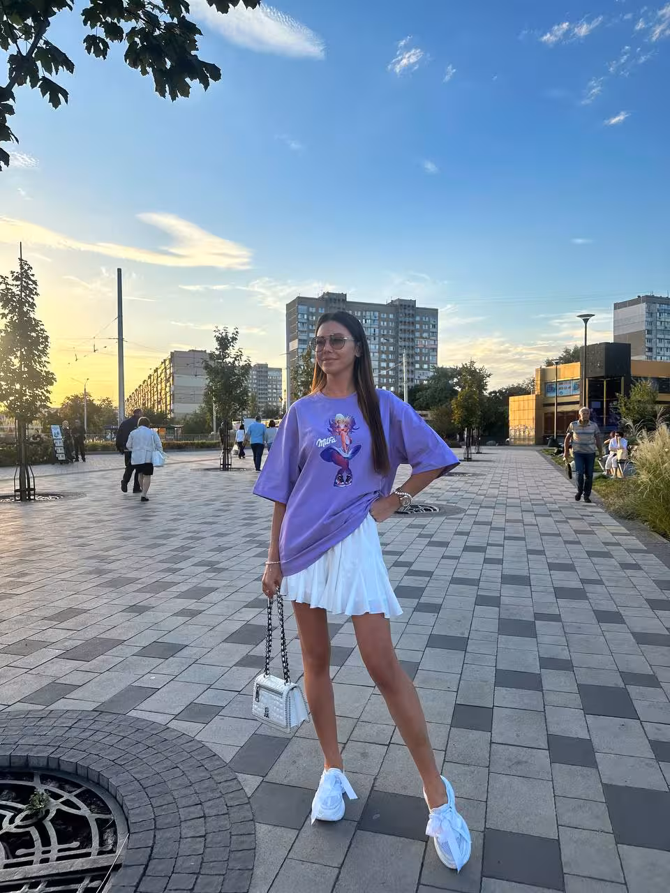 Alona ukrainian women vs men