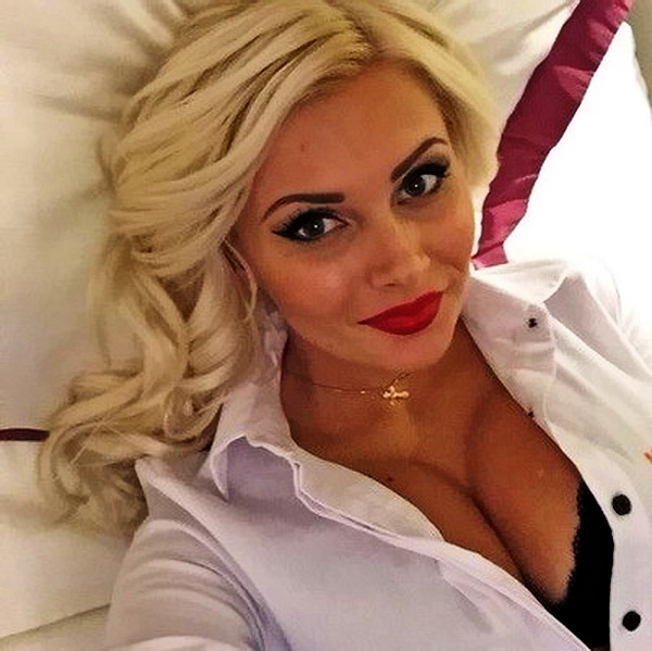 blonde russian women