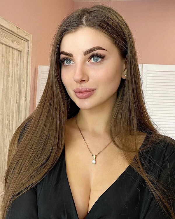 Karina russische online dating