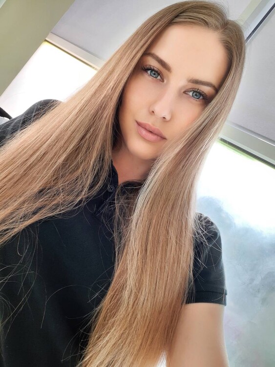 Oksana russian dating website pictures